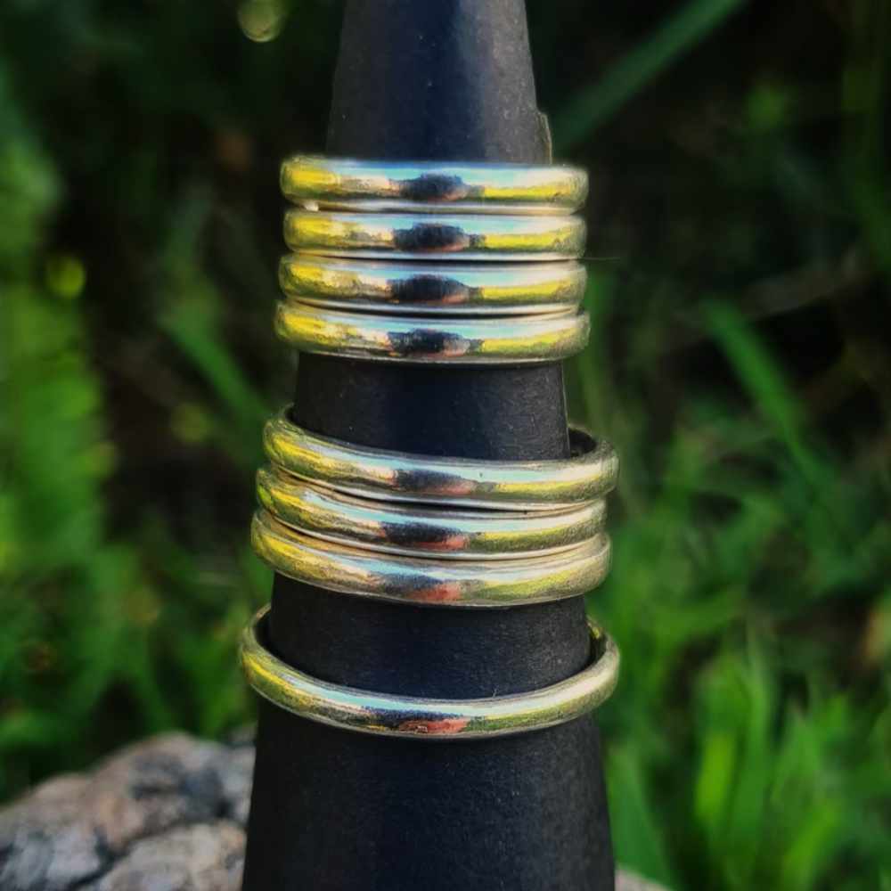 Nettis 3mm half round silver ring