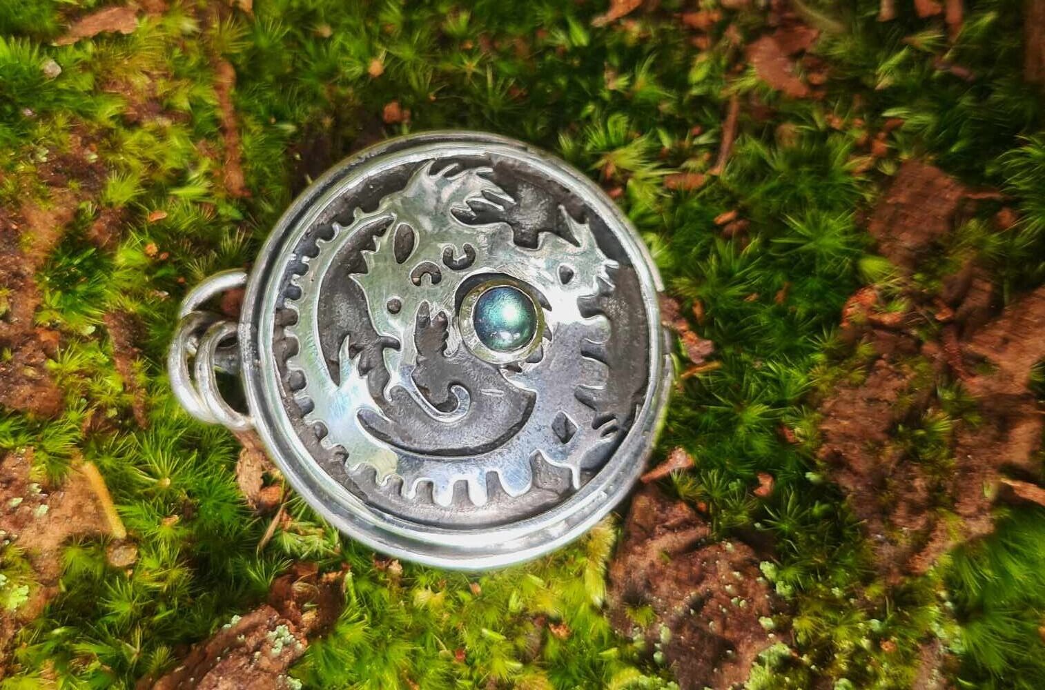 dragon-pendant-D1