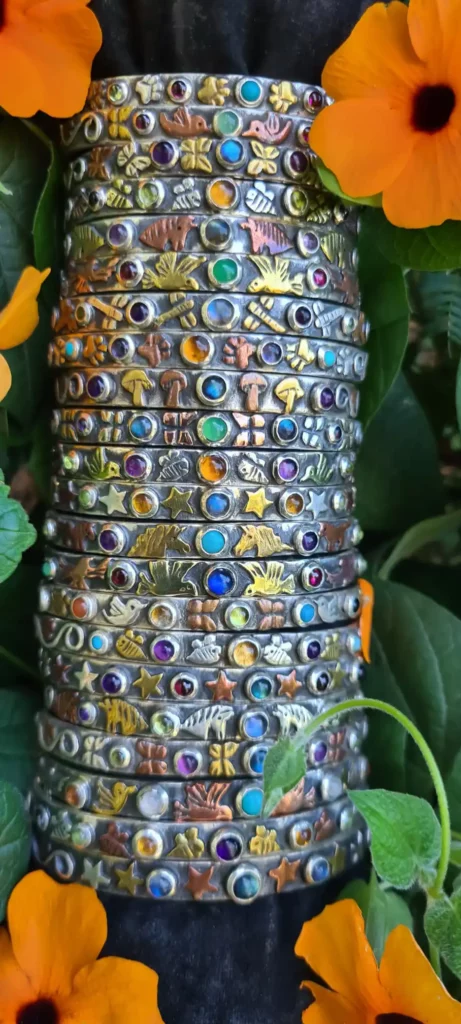 Nettis-bangles-with-flowers-vertical